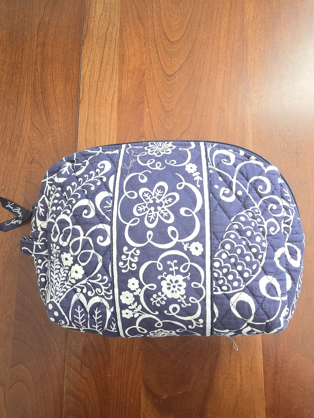 Vera Bradley Navy and White Quilted Floral Cosmetic Pouch, Lined, GUC
